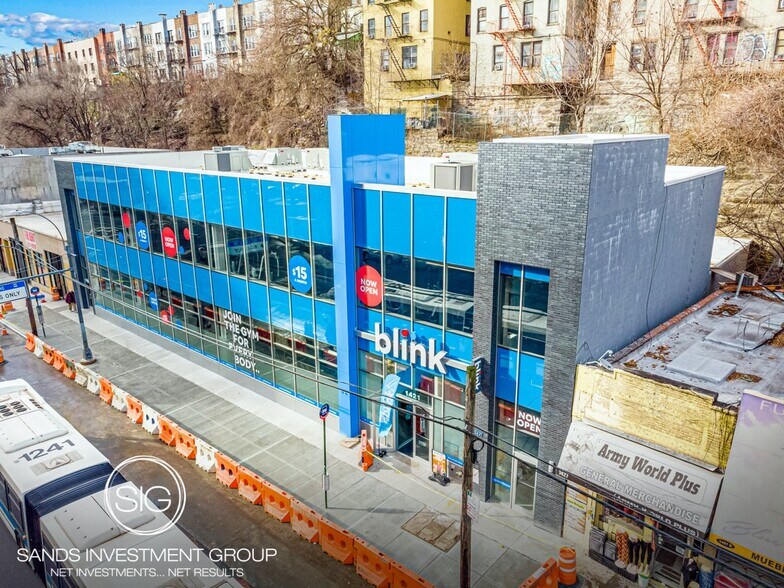 1421 Webster Ave, Bronx, NY à louer - Photo de l’immeuble – Image 2 sur 27