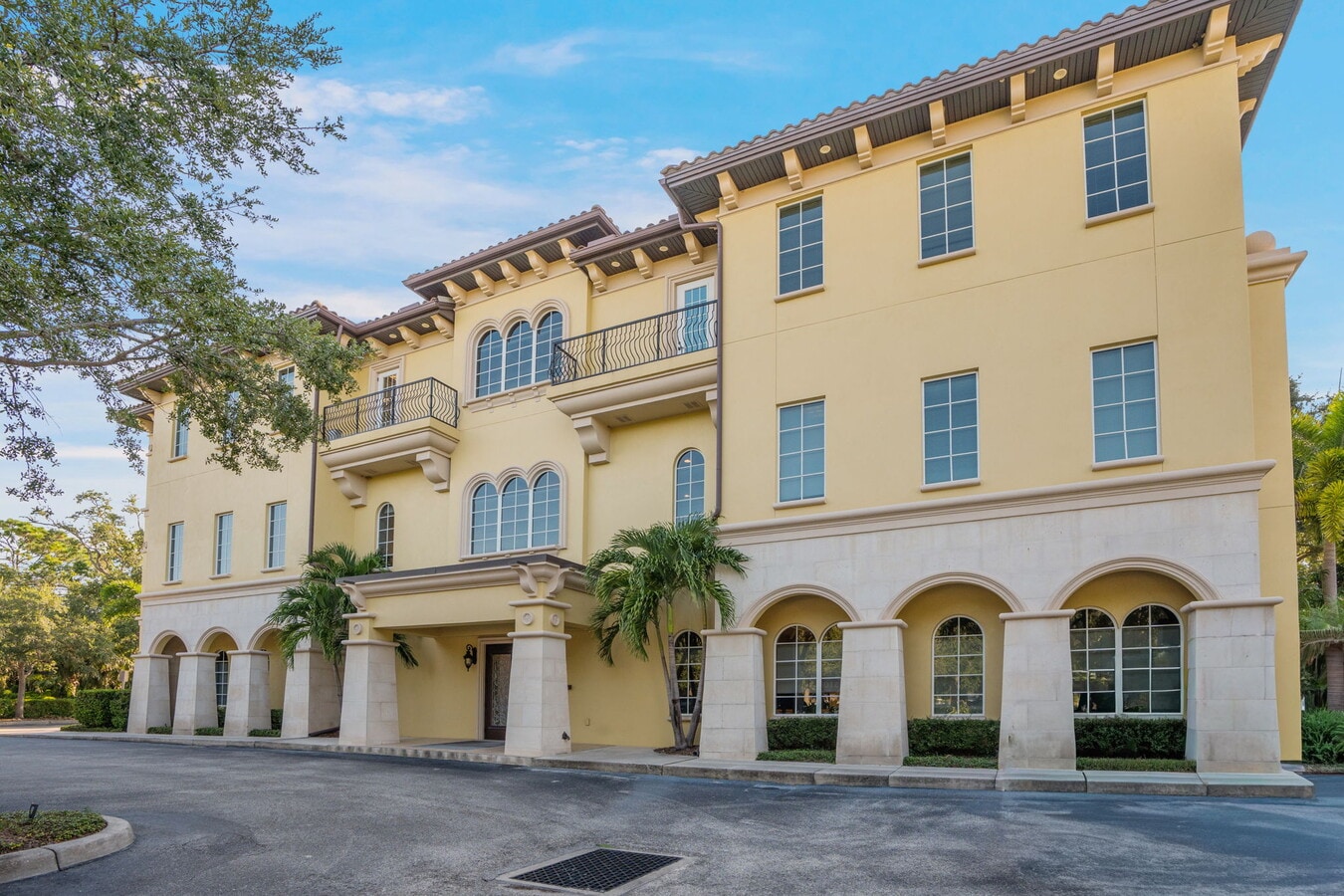 2639 Fruitville Rd, Sarasota, FL 34237 - Lot 102 -  - Photo intérieure - Image 1 of 19