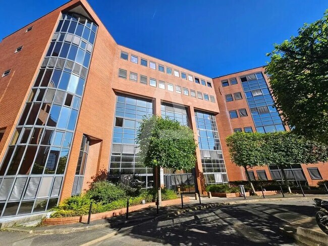 Plus de détails pour Bureau à vendre