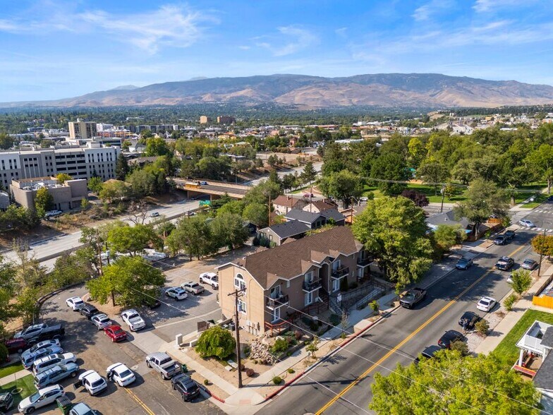 400 University Ter, Reno, NV à vendre - Photo de l’immeuble – Image 3 sur 5