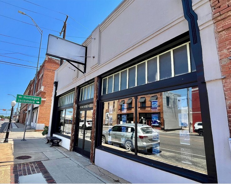 112 W Wise St, Bowie, TX à vendre - Photo de l’immeuble – Image 2 sur 13