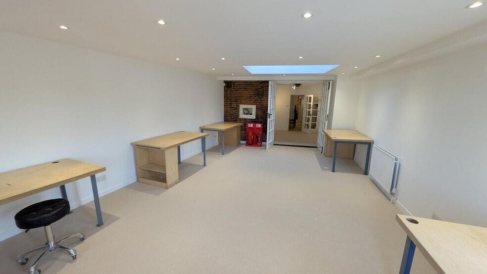6 Quarry St, Guildford à louer - Photo de l’immeuble – Image 3 sur 4