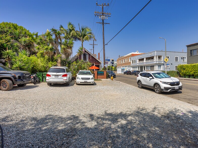 1909 Pacific ave, Venice, CA à vendre - Photo de l’immeuble – Image 3 sur 18