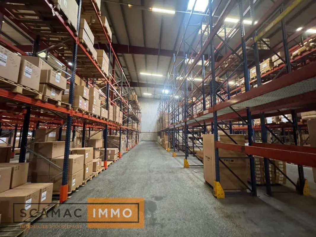 Industriel/Logistique dans ANGERVILLE à louer Photo intérieure– Image 1 sur 8