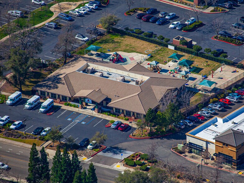 420 Natoma Station Dr, Folsom, CA à louer - Photo de l’immeuble – Image 2 sur 11