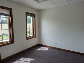 30 Uno Cir, Joliet, IL à louer Photo de l’immeuble– Image 1 sur 4