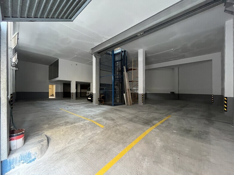 Carrer Creu Guixera, 31, Manresa, Barcelona à louer - Photo de l’immeuble – Image 2 sur 31