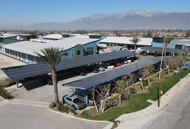 8602 Banana Ave, Fontana, CA à louer - Photo de l’immeuble – Image 2 sur 3