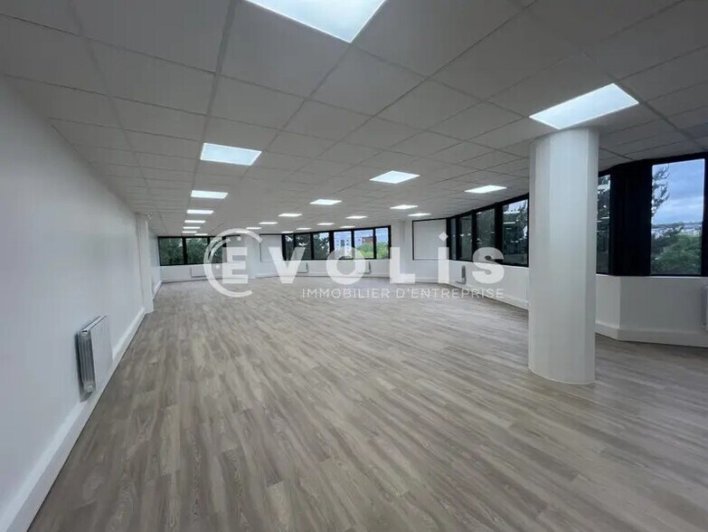 Bureau dans Rosny-sous-Bois à louer - Photo intérieure – Image 3 sur 10