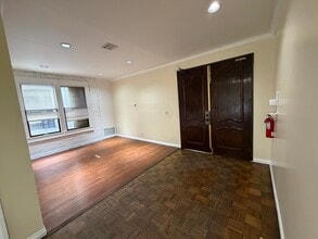 619-623 S Olive St, Los Angeles, CA à louer Photo intérieure– Image 2 sur 5