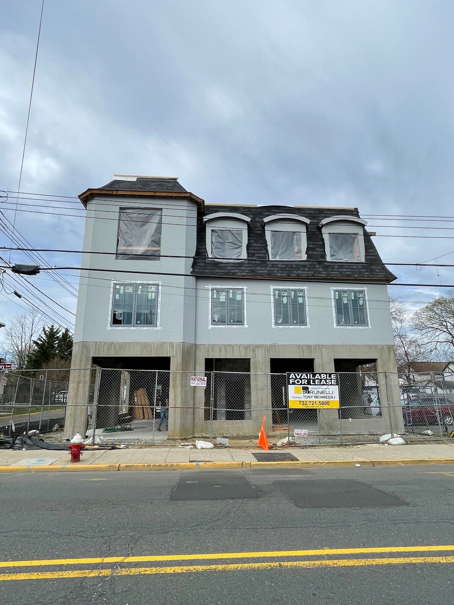 160 Shrewsbury Ave, Red Bank, NJ à louer Photo principale– Image 1 sur 5