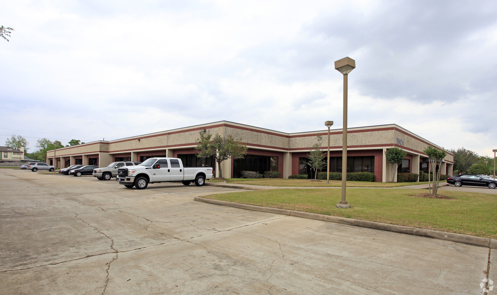 19408 Park Row, Houston, TX à louer Photo principale– Image 1 sur 16