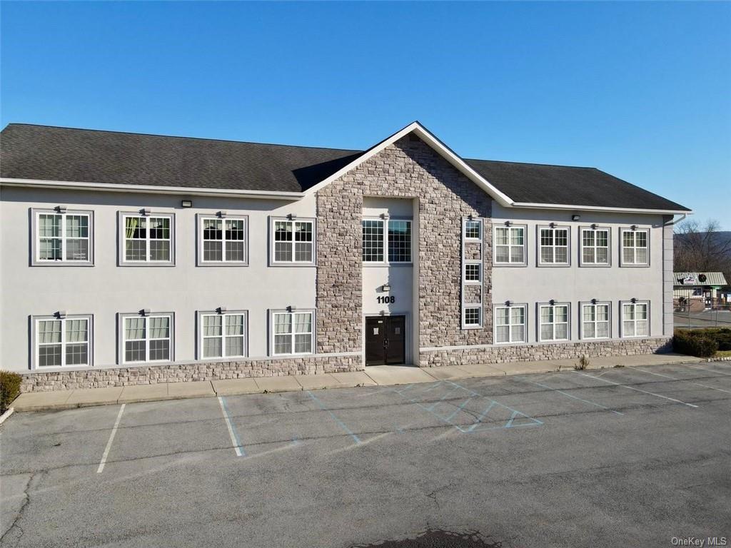 1108 Kings Hwy, Chester, NY à louer Photo de l’immeuble– Image 1 sur 5