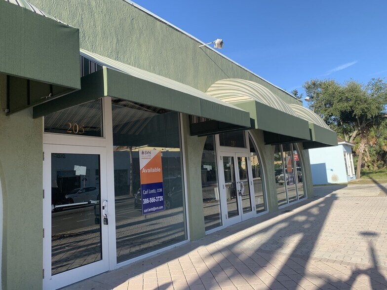 201-207 Seabreeze Blvd, Daytona Beach, FL à louer - Photo de l’immeuble – Image 2 sur 10