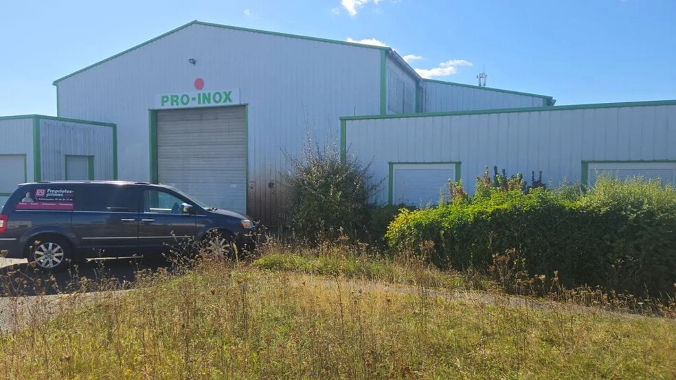 Local d'activités dans Dreux à vendre - Photo de l’immeuble – Image 3 sur 17
