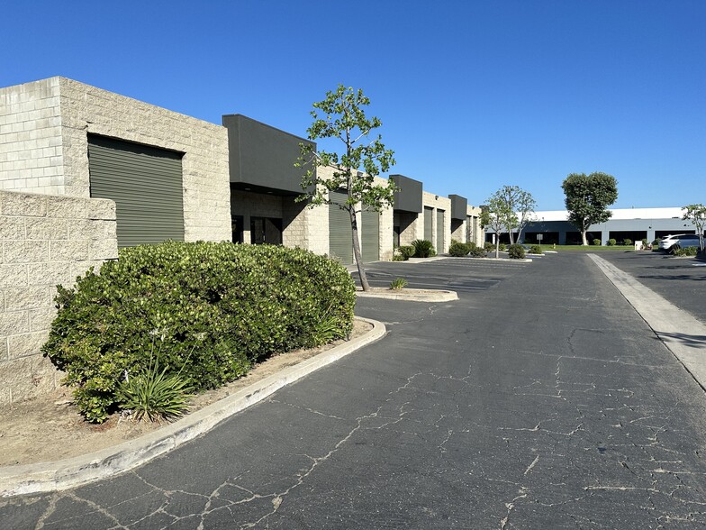 42274 Rio Nedo, Temecula, CA à louer - Photo de l’immeuble – Image 2 sur 19