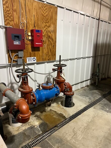 4332-4338 Bridgeton Industrial Dr, Bridgeton, MO à louer - Photo de l’immeuble – Image 2 sur 6