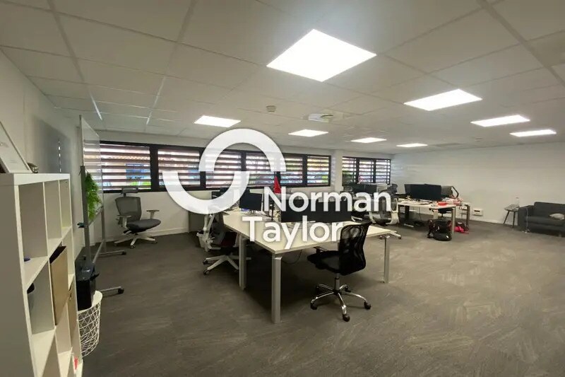 Bureau dans Montpellier à louer - Photo de l’immeuble – Image 3 sur 7