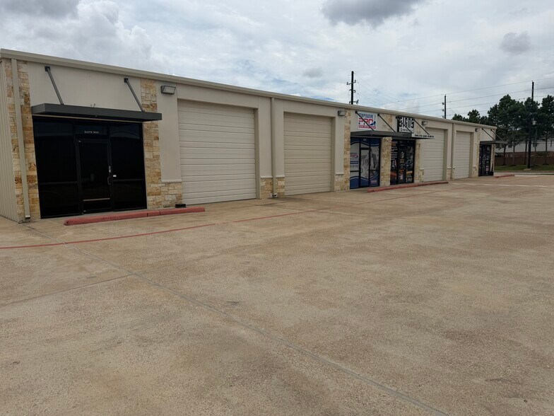 18701 Clay Rd, Houston, TX à vendre - Photo de l’immeuble – Image 2 sur 2