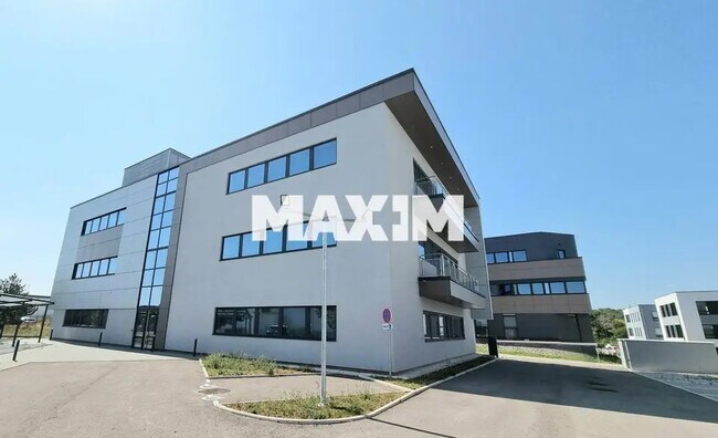 Plus de détails pour 2 Rue Du Rompot, Fontaine-lès-Dijon - Bureau à louer