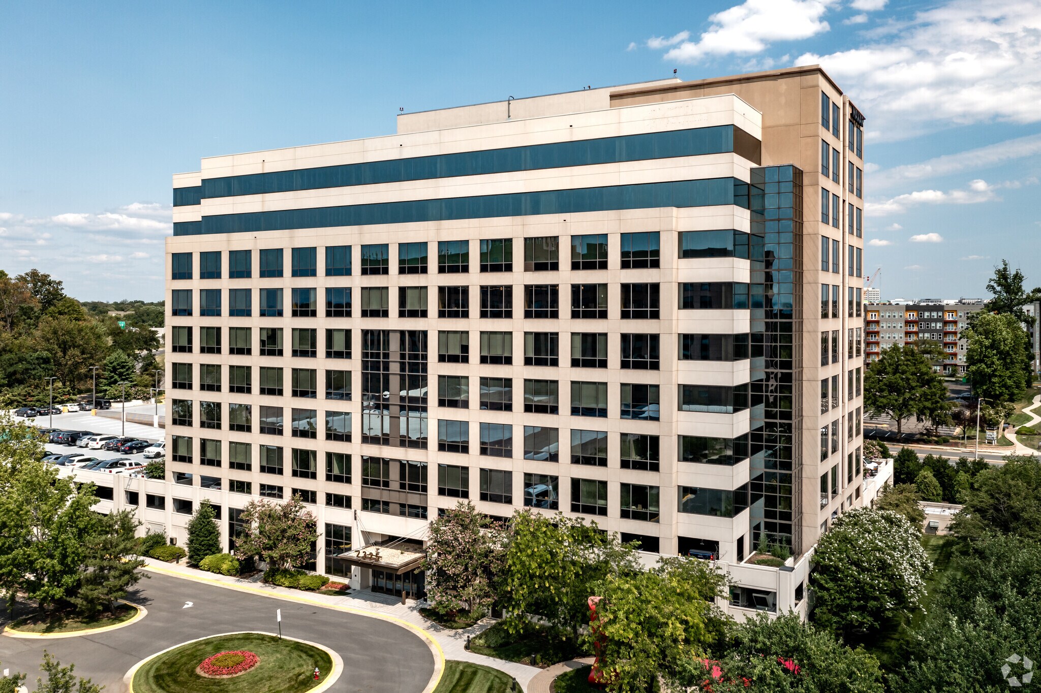 2325 Dulles Corner Blvd, Herndon, VA à louer Photo principale– Image 1 sur 18