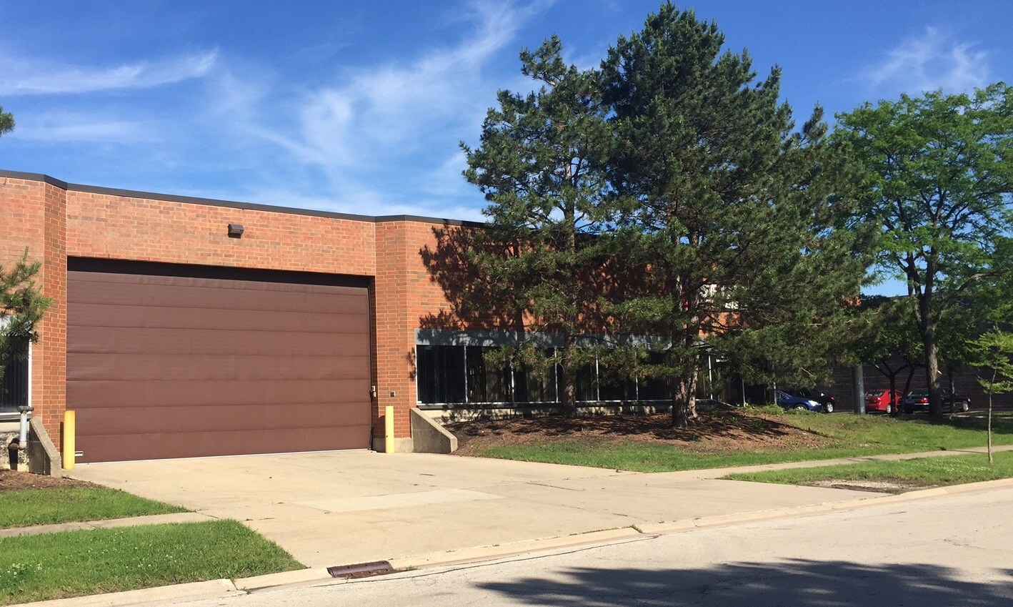 160-180 Lexington Dr, Buffalo Grove, IL à louer Photo principale– Image 1 sur 30