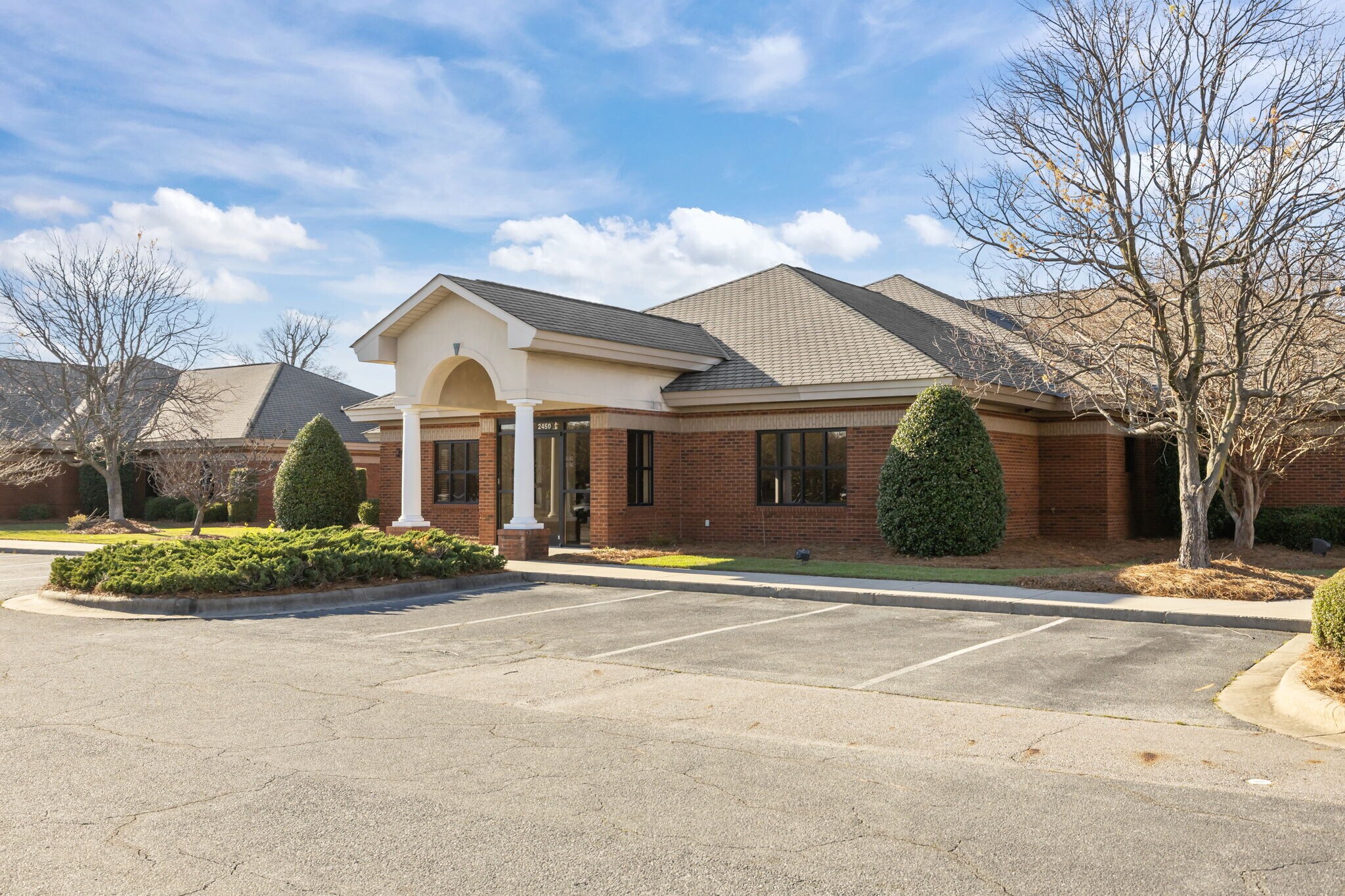 2450 Emerald Pl, Greenville, NC à louer Photo principale– Image 1 sur 16