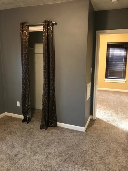 516 N Walts Ave, Sioux Falls, SD à vendre - Photo intérieure – Image 2 sur 11