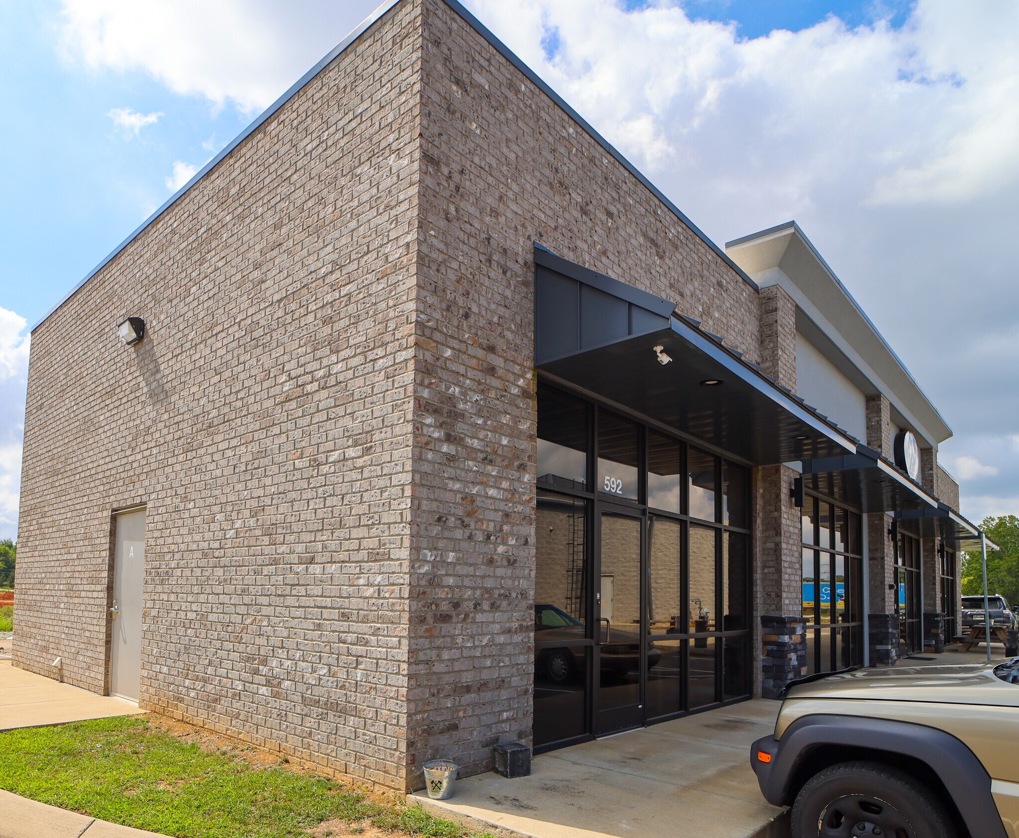 590 Fire Station Rd, Clarksville, TN à louer Photo principale– Image 1 sur 6