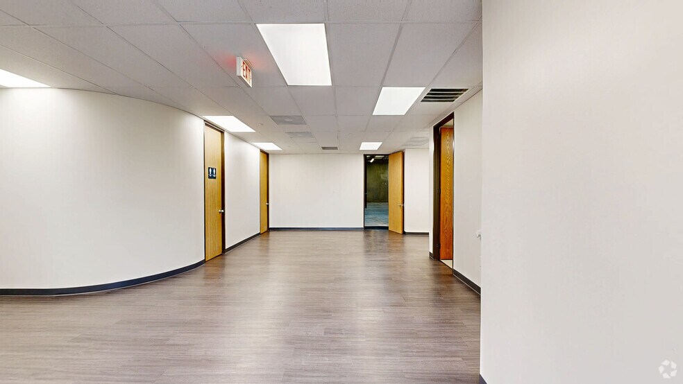 8303-8317 Knight Rd, Houston, TX à louer - Numérisation 3D Matterport – Image 2 sur 9