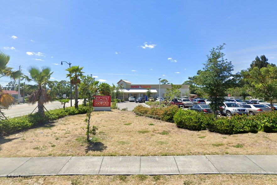 5055 10th Ave N, Greenacres, FL à vendre - Photo de l’immeuble – Image 3 sur 6
