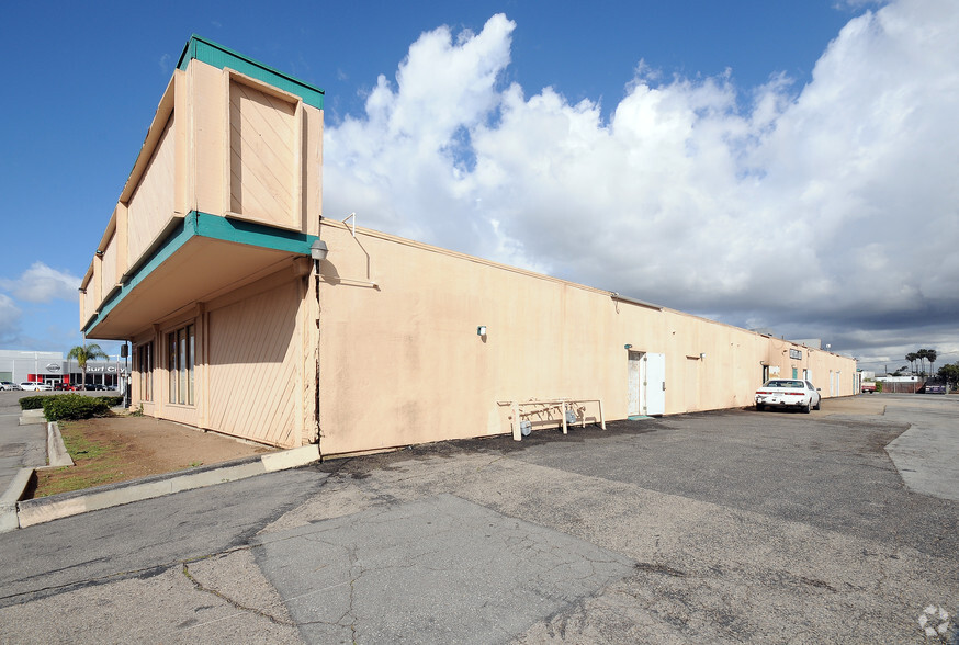 17296-17330 Beach Blvd, Huntington Beach, CA à vendre - Photo de l’immeuble – Image 2 sur 6