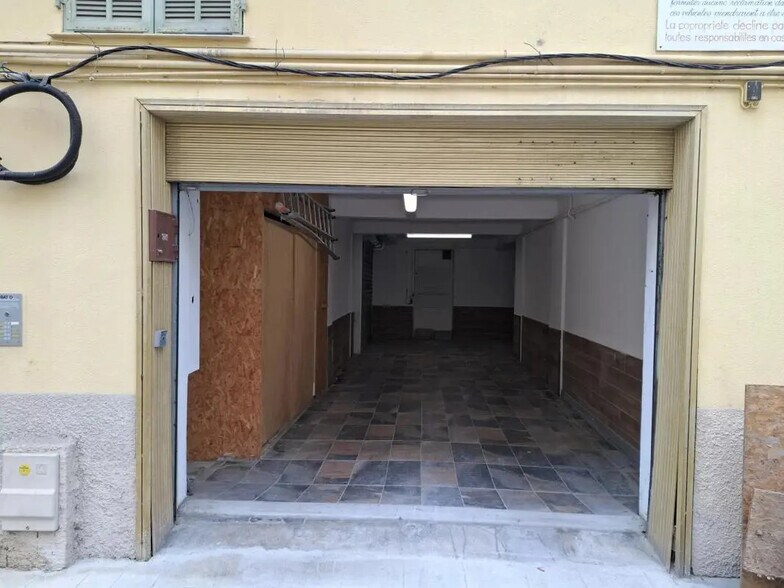 Industriel/Logistique dans Nice à vendre - Photo de l’immeuble – Image 2 sur 3