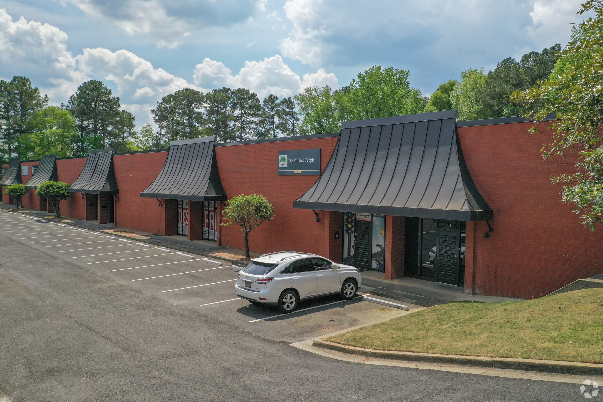 3427 Oakcliff Rd, Doraville, GA à louer Photo principale– Image 1 sur 3