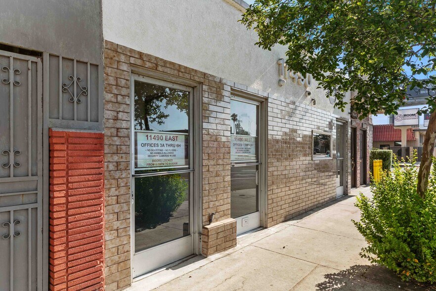 11490 Burbank Blvd, North Hollywood, CA à vendre - Photo de l’immeuble – Image 3 sur 17