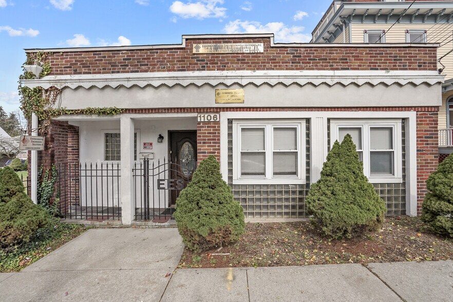 1106 Main St, Peekskill, NY à louer - Photo de l’immeuble – Image 2 sur 9