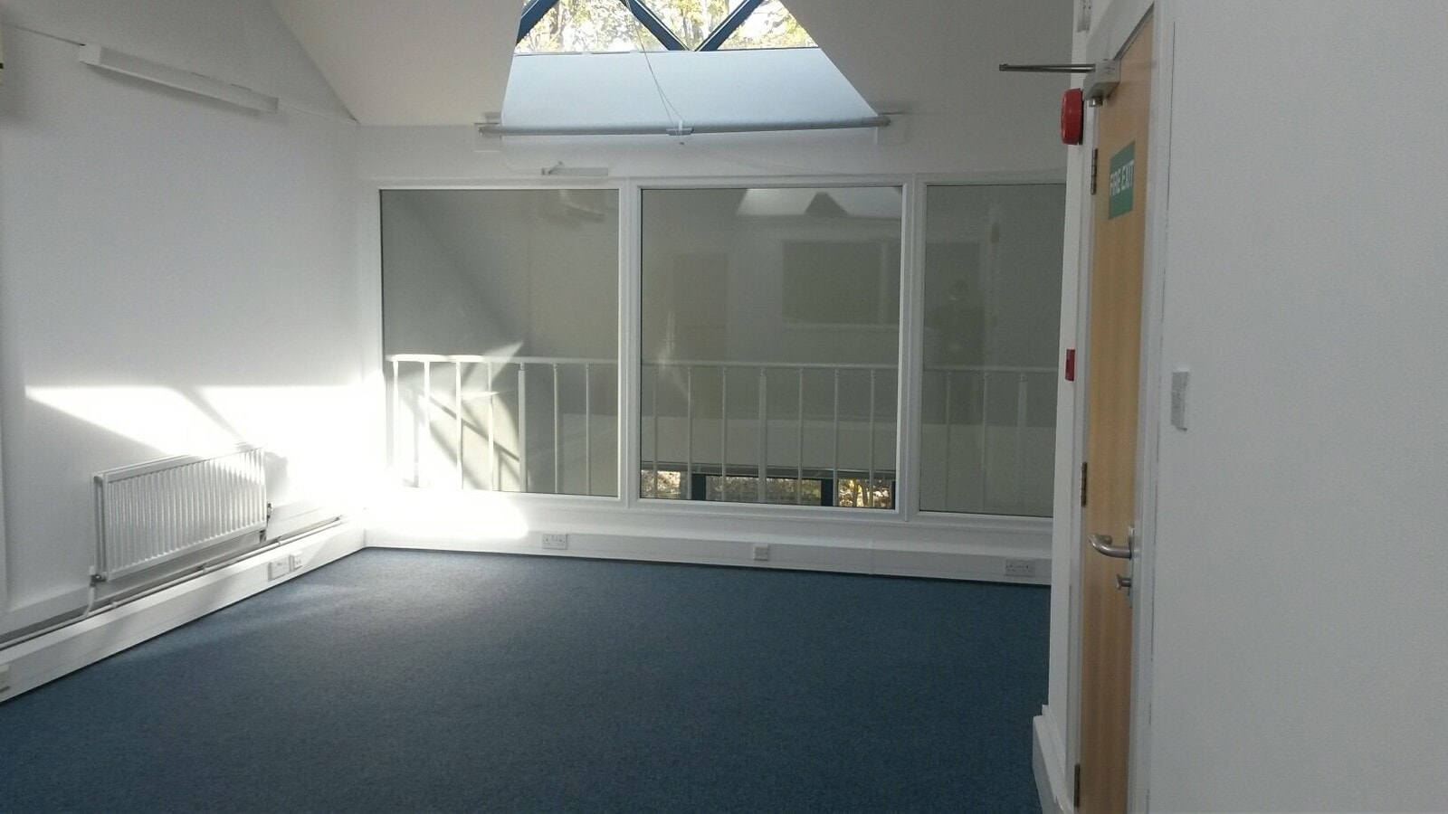 167-169 London Rd, Kingston Upon Thames, LND KT2 6PT - Lot 9 -  - Photo intérieure - Image 1 of 2