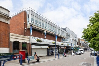 Plus de détails pour 77-84 New Rd, Gravesend - Local commercial à louer