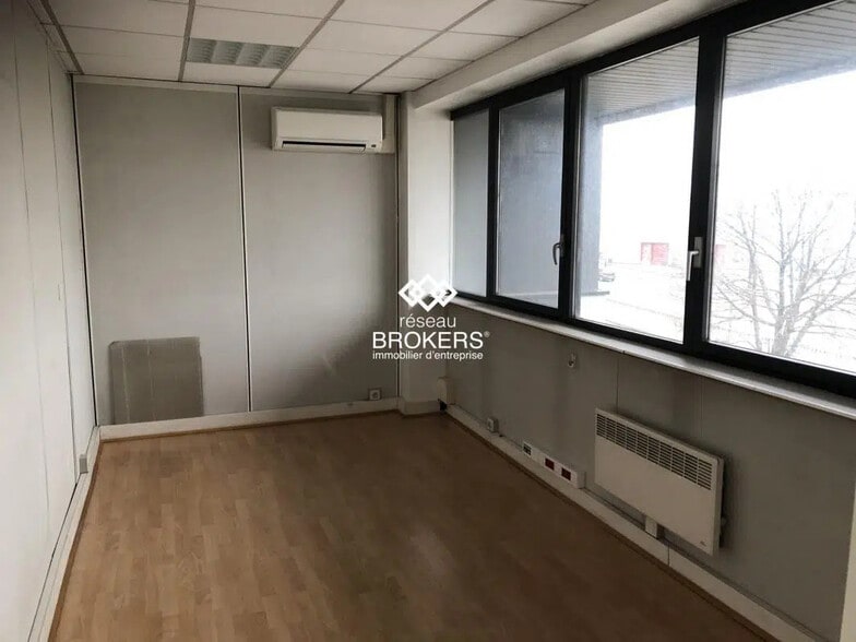 Bureau dans Grenoble à vendre - Photo de l’immeuble – Image 3 sur 5