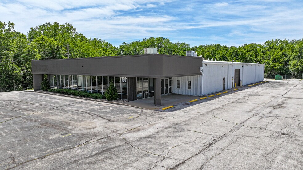 7301 State Ave, Kansas City, KS à vendre - Photo de l’immeuble – Image 1 sur 3