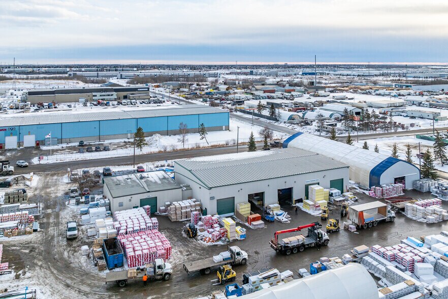 2910 64th Ave NW, Edmonton, AB à vendre - Aérien – Image 2 sur 2