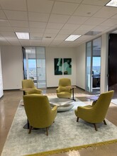 3030 Lyndon B Johnson Fwy, Dallas, TX à louer Photo de l’immeuble– Image 2 sur 5