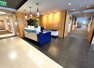 10880 Wilshire Blvd, Los Angeles, CA à louer Photo intérieure– Image 1 sur 11