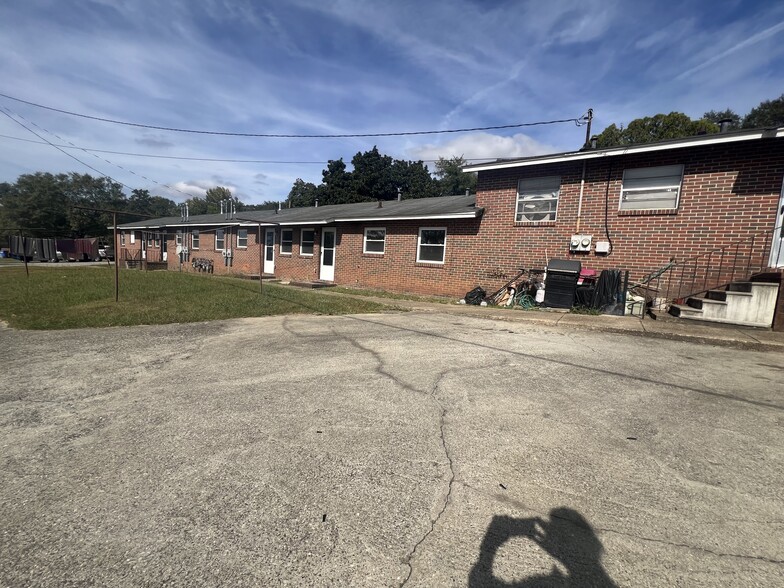 1202 Martin Luther King Jr Blvd, Columbus, GA à vendre - Photo de l’immeuble – Image 2 sur 11