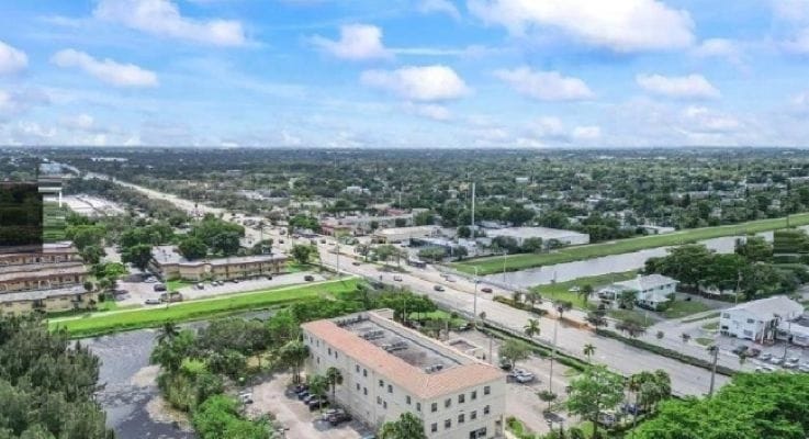 100 N State Road 7, Margate, FL 33063 - Lot 203A - - Photo intérieure - Image 2 of 14