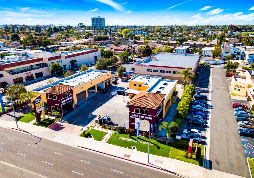 2015 Harbor Blvd, Costa Mesa, CA à vendre - Photo de l’immeuble – Image 2 sur 28