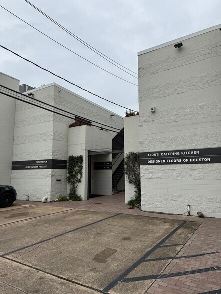 3508-3514 Lake St, Houston, TX à louer - Photo de l’immeuble – Image 3 sur 5