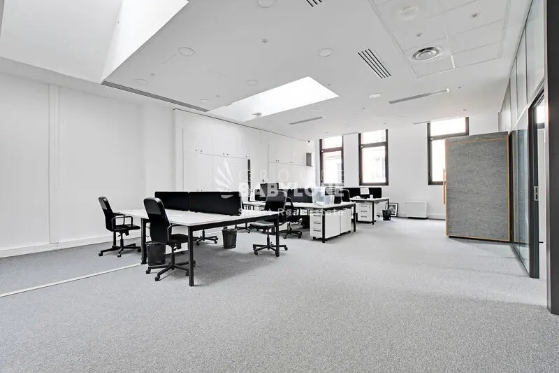 141 Rue Jules Guesde, Levallois-Perret à louer - Photo de l’immeuble – Image 3 sur 13