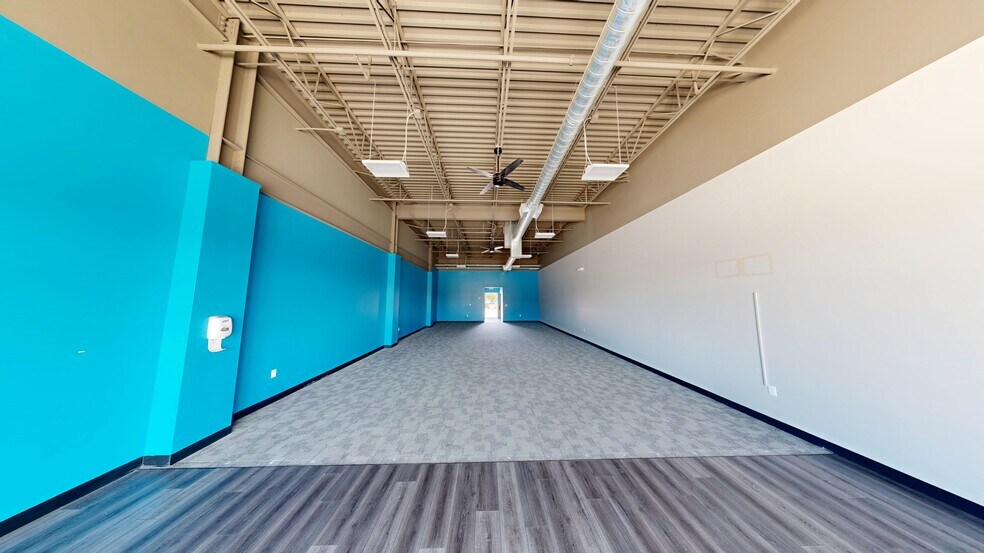 10150 Maysville Rd, Fort Wayne, IN à louer - Photo de l’immeuble – Image 2 sur 3