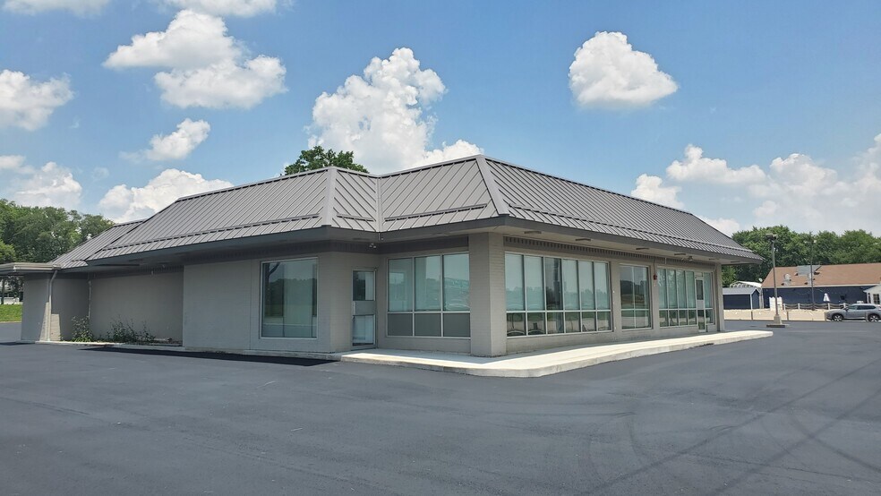 10920 Mill Dam Rd SE, Hebron, OH à louer - Photo de l’immeuble – Image 1 sur 13